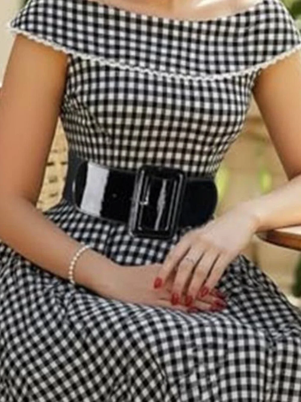 Women's Black Patent Leather Wide Stretchy Vintage Style Waist Belt